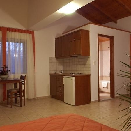 קאלאתאס Sunrise Studios חדר תמונה
